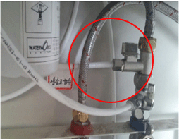 싱크대 급수 밸브 잠금, 풀림 상태 이미지