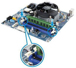 양쪽 고정 클립을 누르면 메모리가 소켓에서 분리됩니다