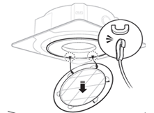 그릴이 분리되면 판넬과 고정 클립 분리