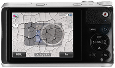 카메라 화면에 균열모드로 프리뷰된 화면