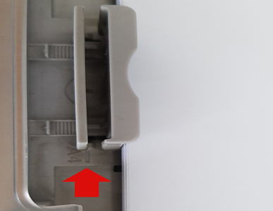 A4용지 장착한 경우 가이드 조절한 위치 화면