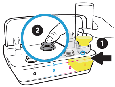 노란색 잉크통을 표시선까지 잉크가 충전되도록 넣은 후 마개를 눌러 끼우는 화면