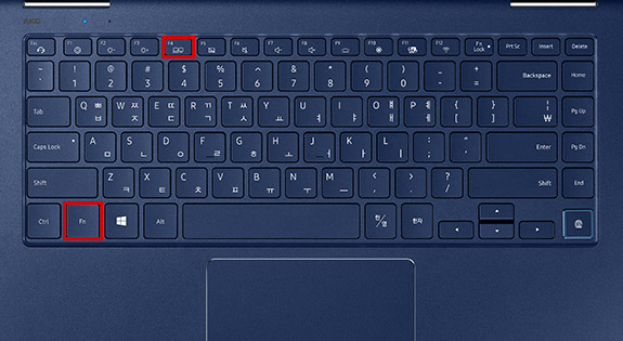 노트북 키보드에서 왼쪽 하단의 fn키와 상단에 있는 f4키를 동시에 누르는 화면