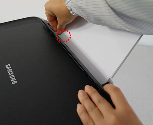 용지 너비 조절가이드를 용지크기에 맞게 조절하는 화면