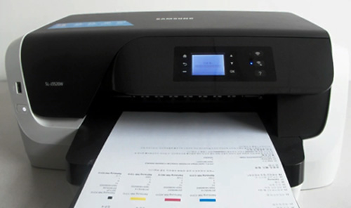 용지가 자동으로 배출되는 화면