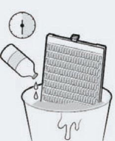 필터세이버를 중성세제 첨가한 미온수에 30분간 담가 놓는 이미지