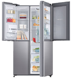 냉동실 상칸, 냉장실 인케이스, 냉장실 상칸 쇼케이스가 열려 있는 이미지
