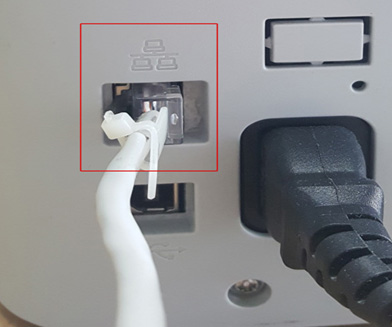 SL-C480W 제품 뒷면에 연결된 유선랜 위치 예시화면