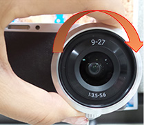 오른쪽으로 딸깍 소리가 날때까지 돌리면 장착됩니다.