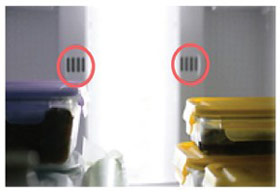 냉장고의 찬 공기 순환을 위해 내용물은 60~70% 정도만 채워주시는 것이 좋고