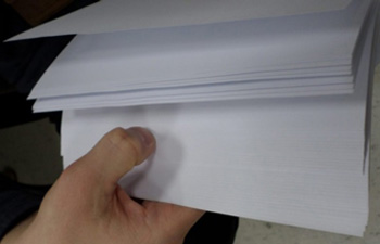 용지를 털어서 정렬하는 예시 화면