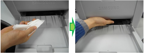 급지롤러를 물티슈로 청소하는 예시 화면