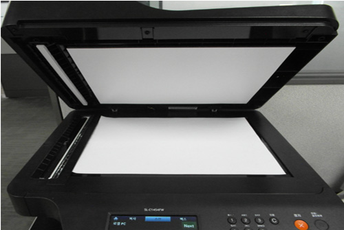 스캔 유리면에 원본용지를 올려놓은 화면