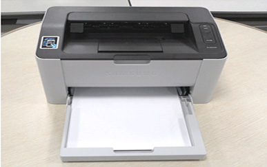 용지함 가이드 장착완료 후 인쇄시작하는 화면