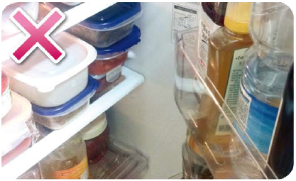 선반 앞까지 식품이 가득찬 경우 도어가 덜 닫히는 경우있음